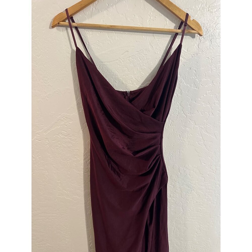 Y La Scala 90’s Burgundy Moody V Neck Spaghetti Strap Ruched Long Evening Gown - Picture 4 of 16